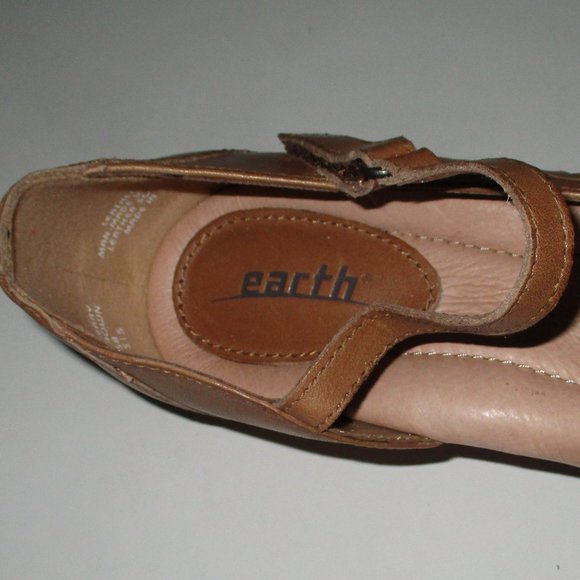 Earth Sugarberry Womens Tan Laser Cut Leather Mary Jane Wedge NWOB - Size 7.5B - Picture 6 of 9